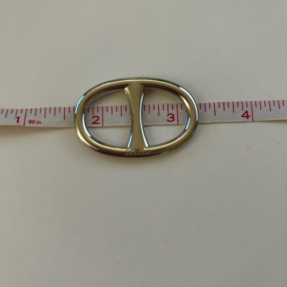 Women Sleek Scarf Ring in color: sliver - Picture 3 of 3